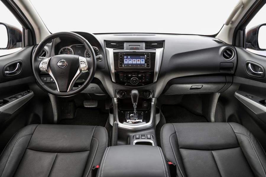 Торпедо Nissan Frontier Double Cab 2016 года  (BR) (фото 3 из 40)